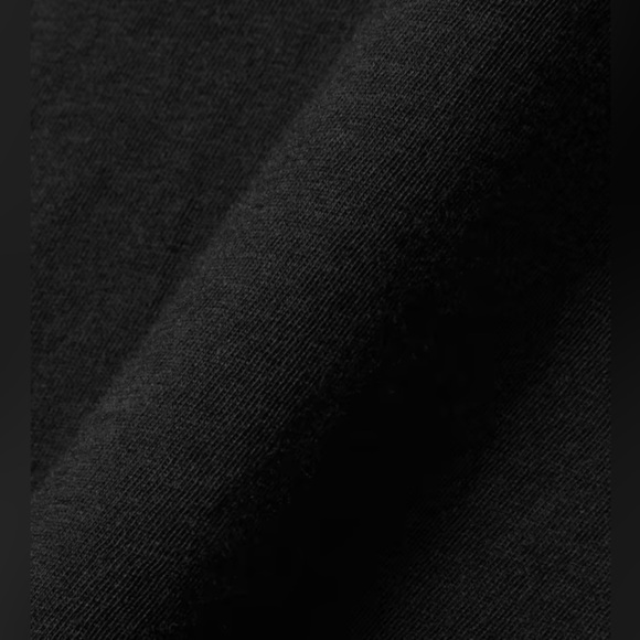 A316. Everlane The Organic Cotton Crew Tee - Picture 4 of 4